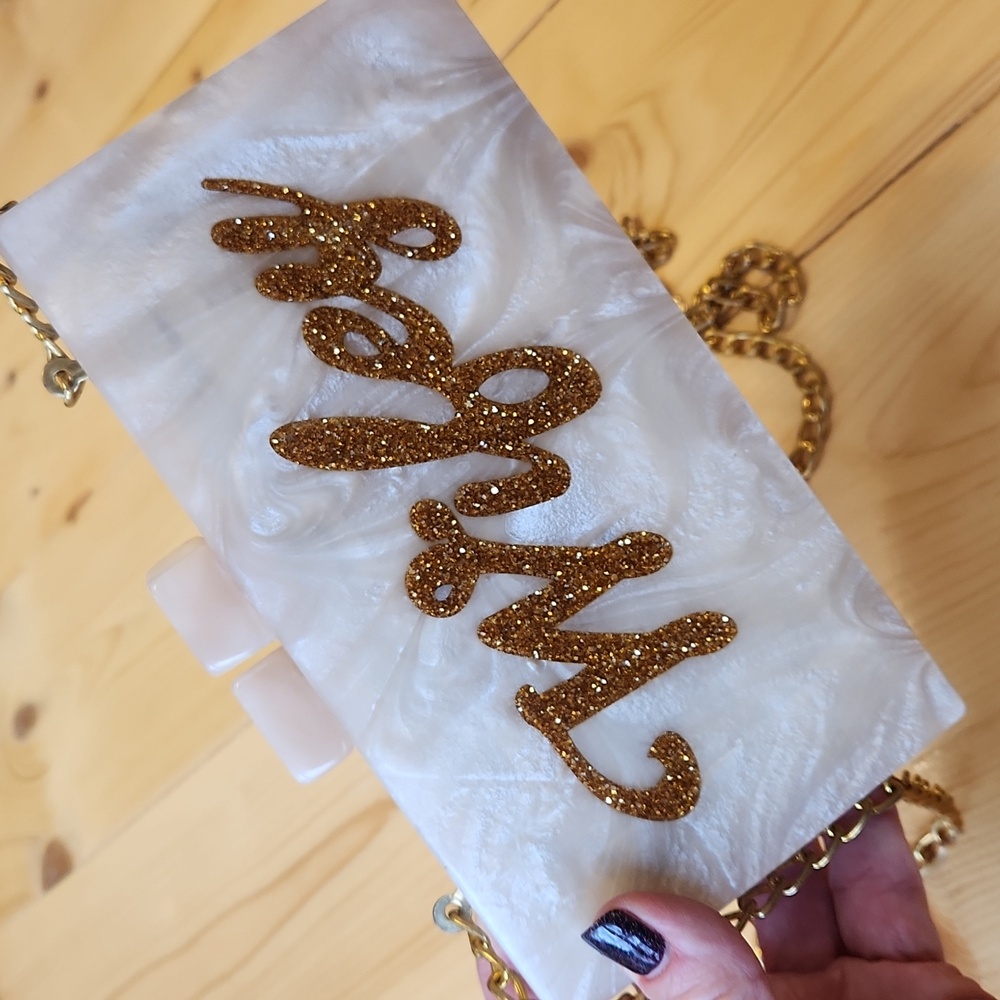 LULU NYC Wifey Acrylic Clutch Purse Gold Chain Strap - Picture 8 of 17